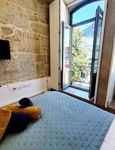 Famous Dreaming * Porto