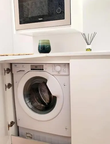 Famous Dreaming Oporto